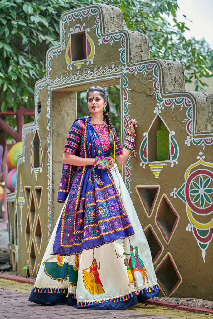 Navratri Lehenga Choli: A Traditional Outfit for the Festival of Nine Nights